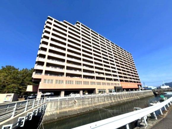 4LDK apartment in Kagoshima, Kagoshima - Photo 1