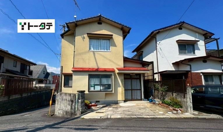 3DK house in Asaminami Ward, Hiroshima - Photo 1