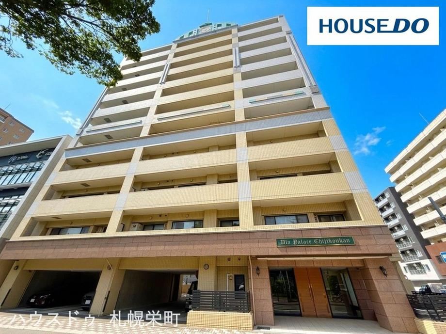 4LDK apartment in Chuo Ward, Sapporo, Hokkaido - Photo 1