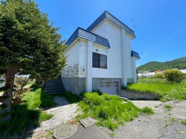 304 m² land in Minami Ward, Sapporo, Hokkaido - Photo 1