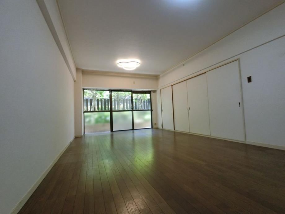 3LDK+S apartment in Suita, Osaka - Photo 1