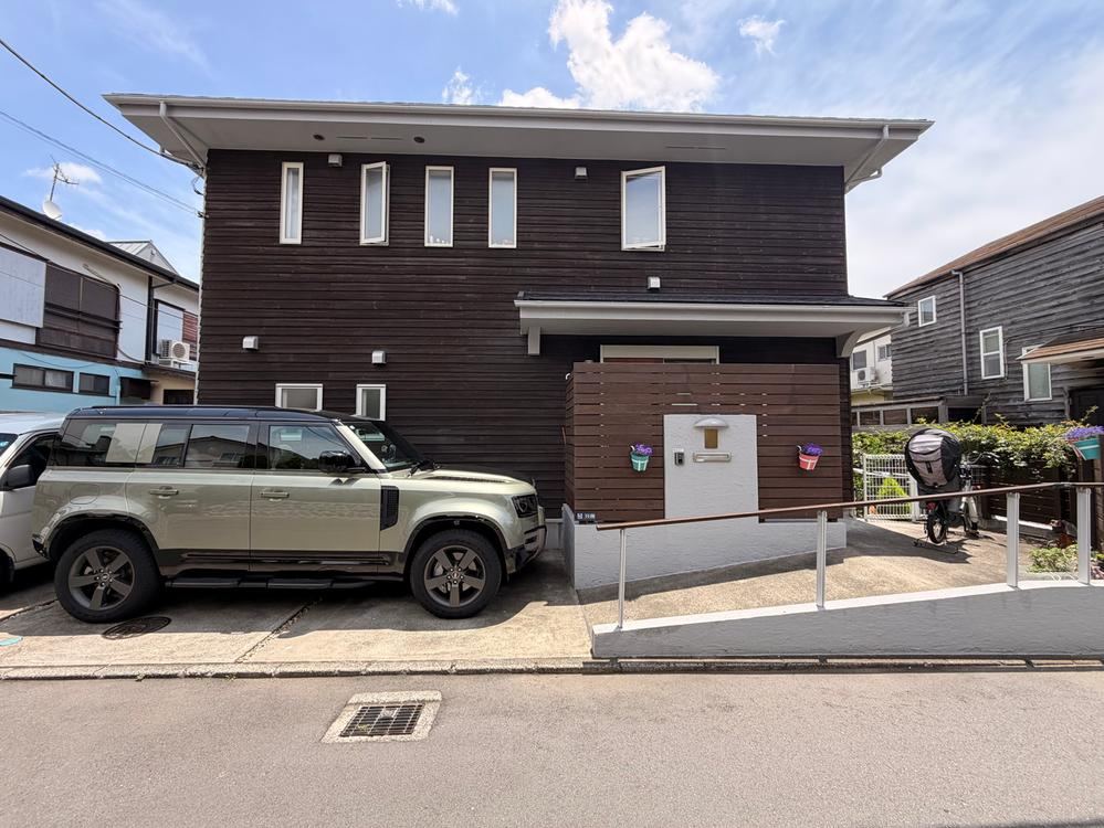 3LDK+2S house in Fujisawa, Kanagawa - Photo 1