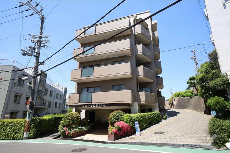 3LDK apartment in Ikeda, Osaka - Photo 1