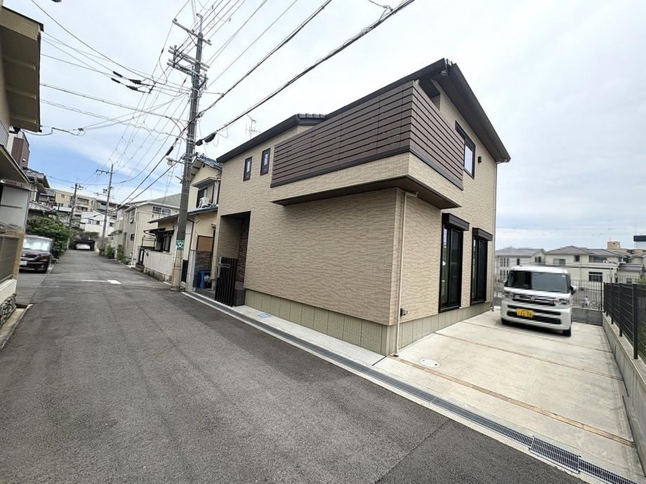 3LDK house in Toyonaka, Osaka - Photo 1