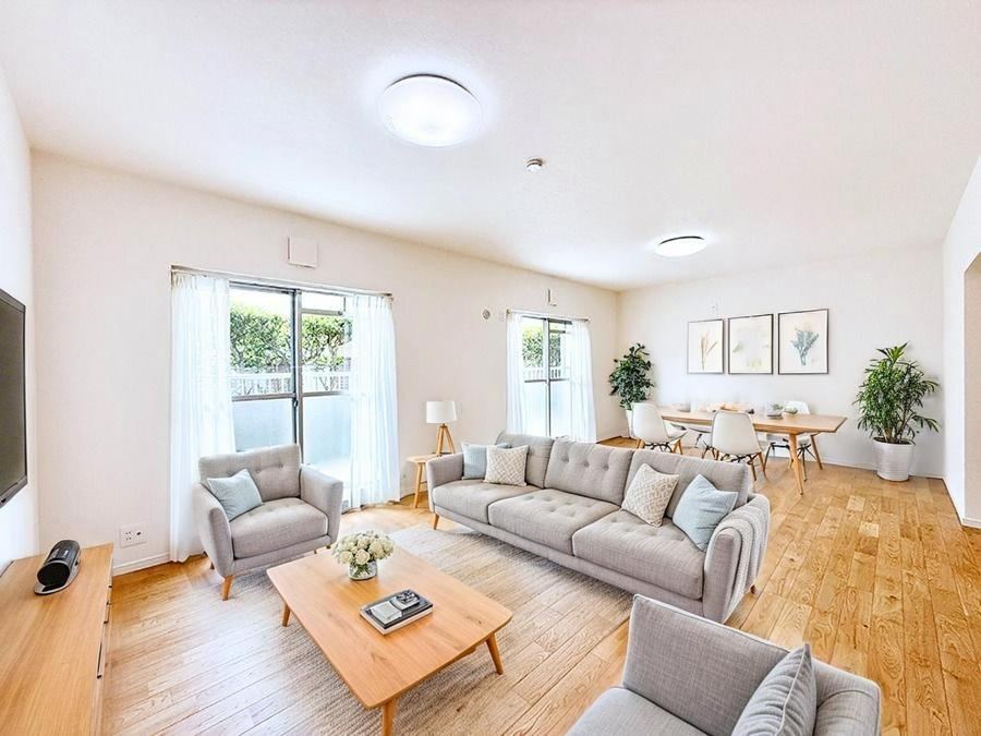 2LDK apartment in Chigasaki, Kanagawa - Photo 1