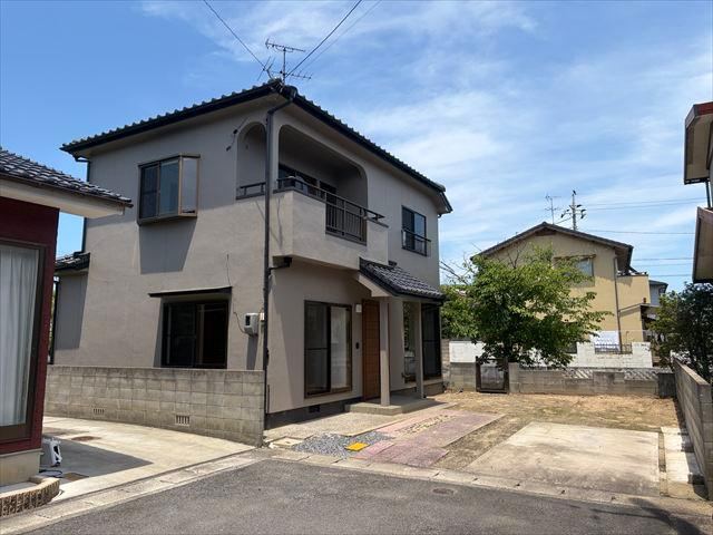 4LDK house in Minami Ward, Okayama - Photo 1
