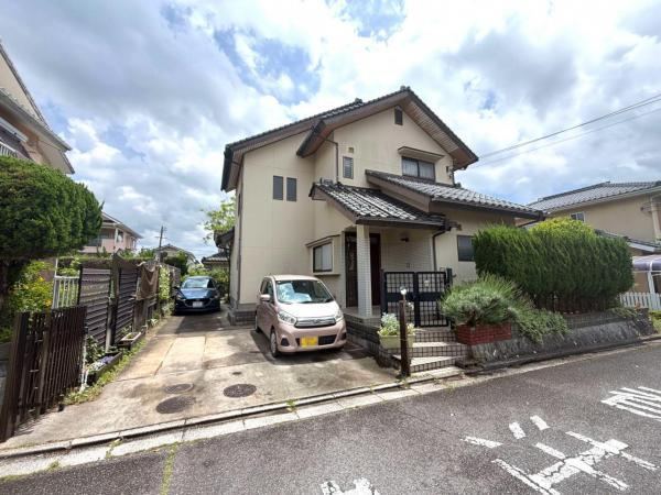 4LDK house in Higashihiroshima, Hiroshima - Photo 1