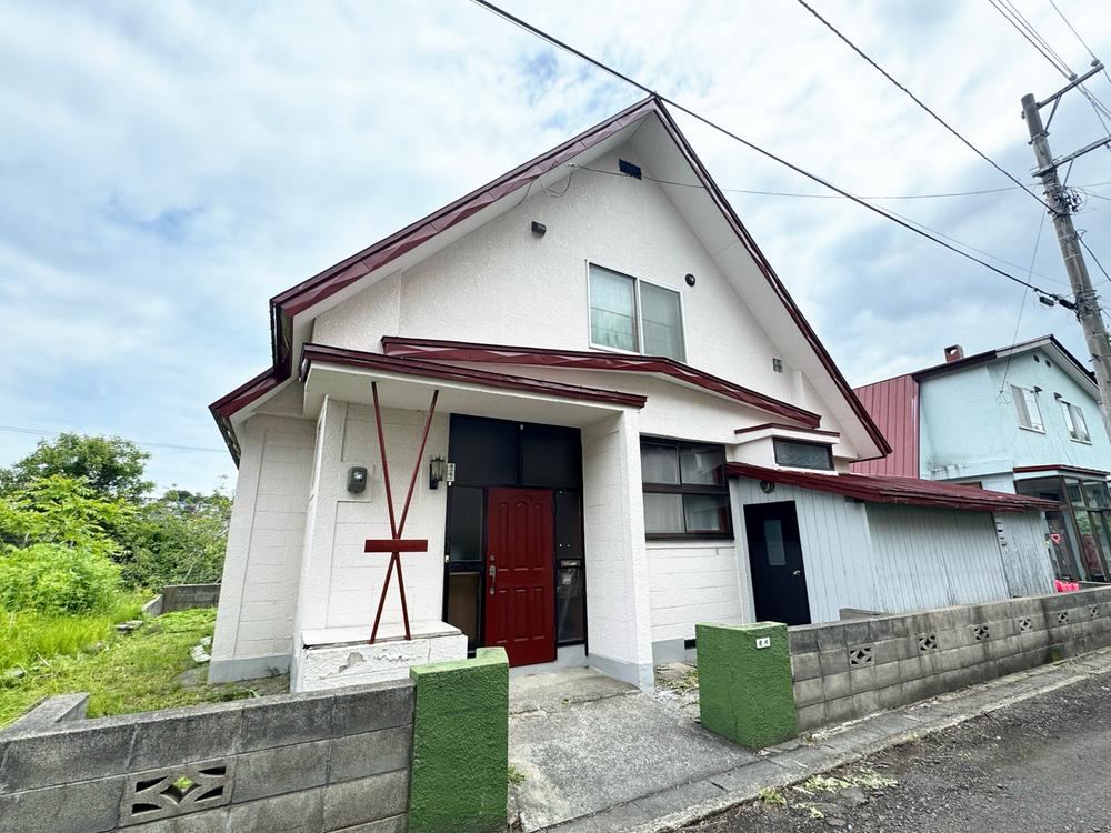 5LDK house in Otaru, Hokkaido - Photo 1