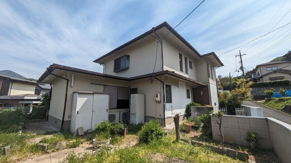 6LDK house in Shimonoseki, Yamaguchi - Photo 1