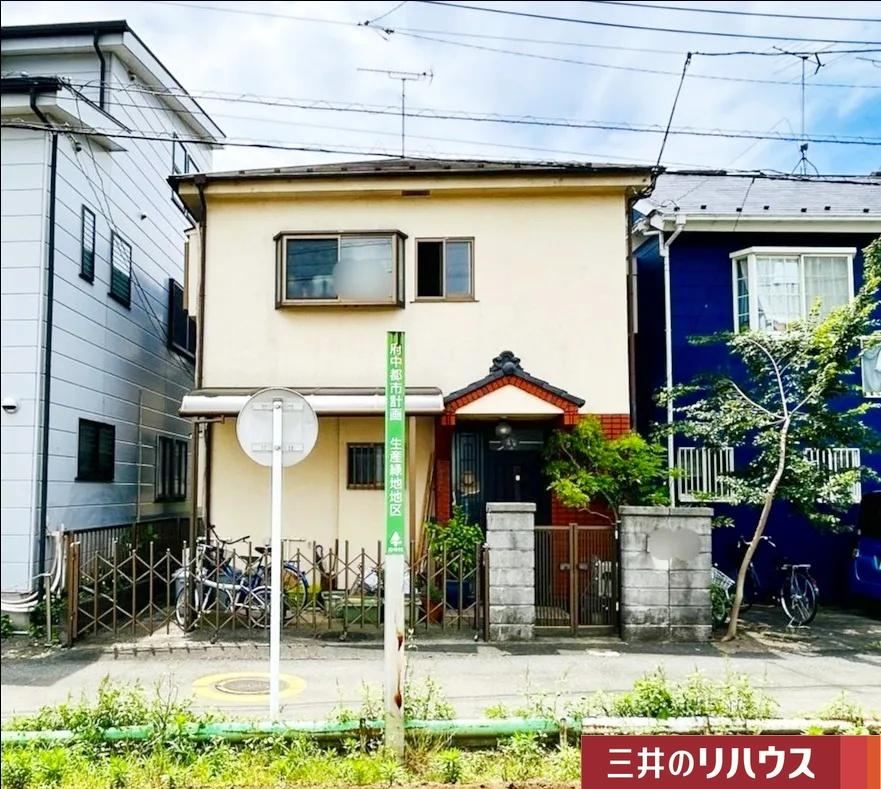 3LDK house in Fuchu, Tokyo - Photo 1