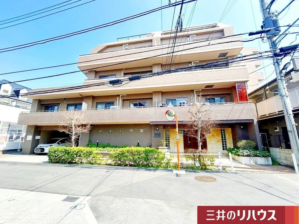 3LDK apartment in Itabashi Ward, Tokyo - Photo 1