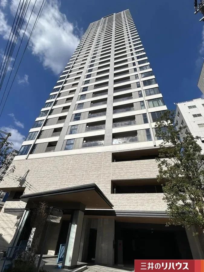2LDK apartment in Kita Ward, Osaka - Photo 1
