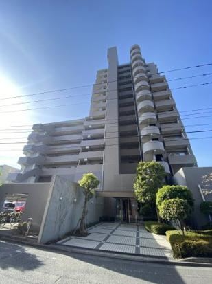 3LDK apartment in Inagi, Tokyo - Photo 1