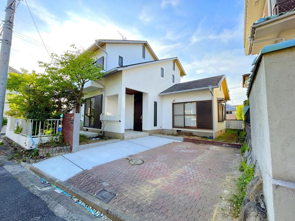 4LDK house in Kawanishi, Hyogo - Photo 1