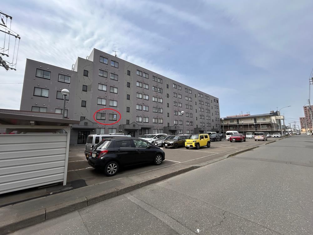 3LDK apartment in Tomakomai, Hokkaido - Photo 1