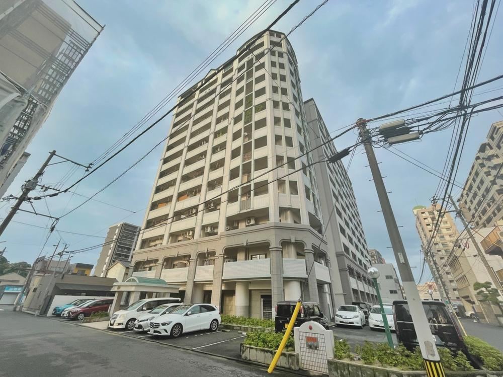 3LDK apartment in Kokurakita Ward, Kitakyushu, Fukuoka - Photo 1