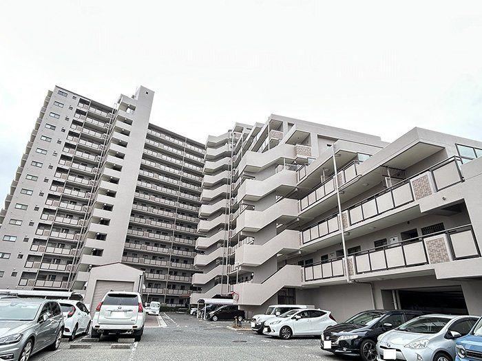 2LDK+S apartment in Kita Ward, Sakai, Osaka - Photo 1
