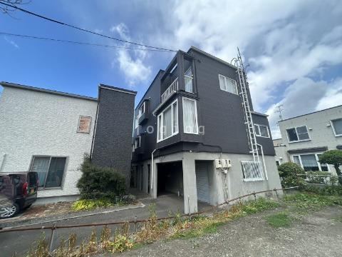 4LLDKK+2S house in Kita Ward, Sapporo, Hokkaido - Photo 1