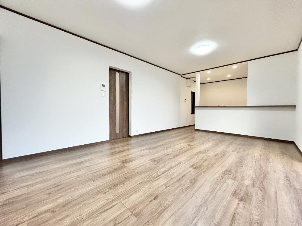 5LDK+S house in Ikoma, Nara - Photo 1
