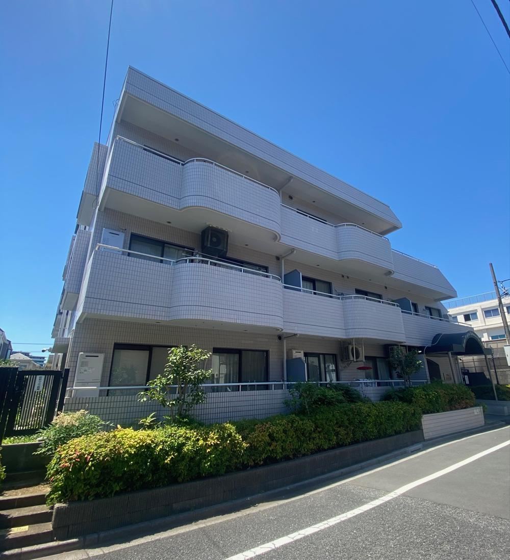 3DK apartment in Nakano Ward, Tokyo - Photo 1