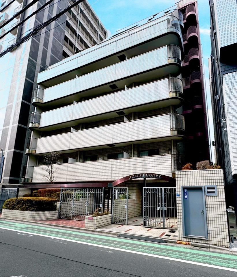 2DK apartment in Shinjuku Ward, Tokyo - Photo 1