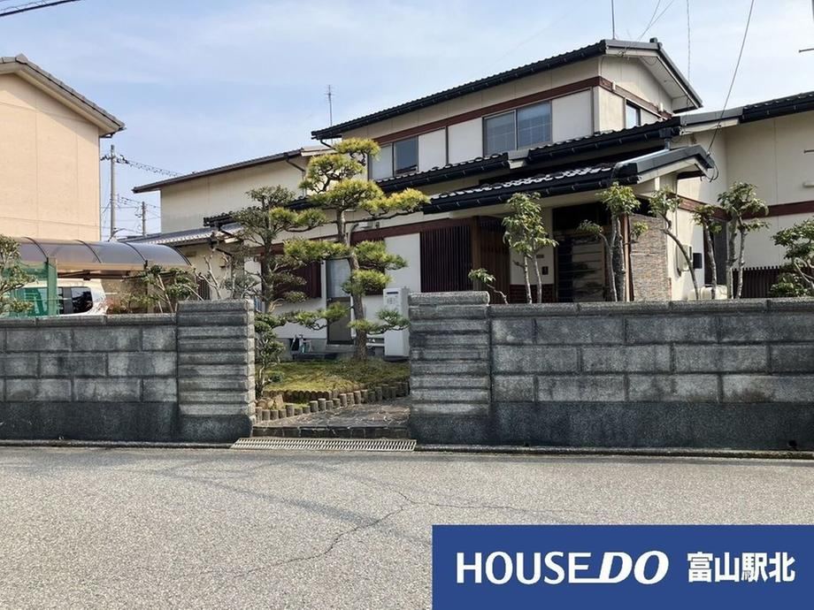 5DK house in Toyama, Toyama - Photo 1