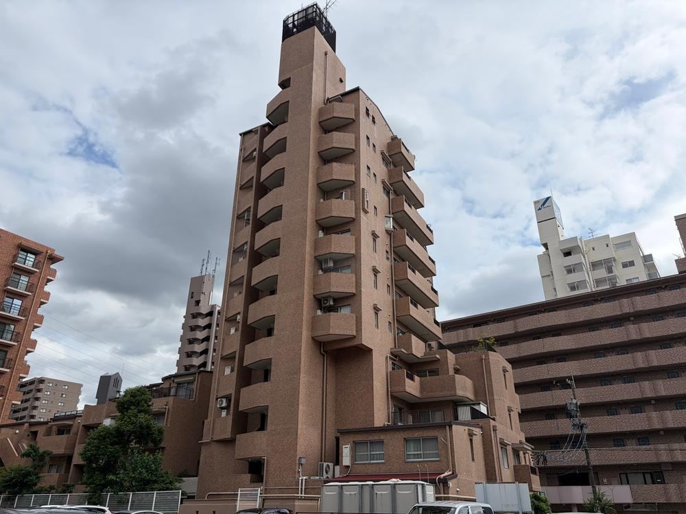 3LDK apartment in Tempaku Ward, Nagoya, Aichi - Photo 1