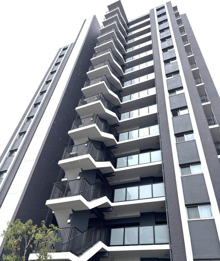 2LDK apartment in Hirano Ward, Osaka - Photo 1