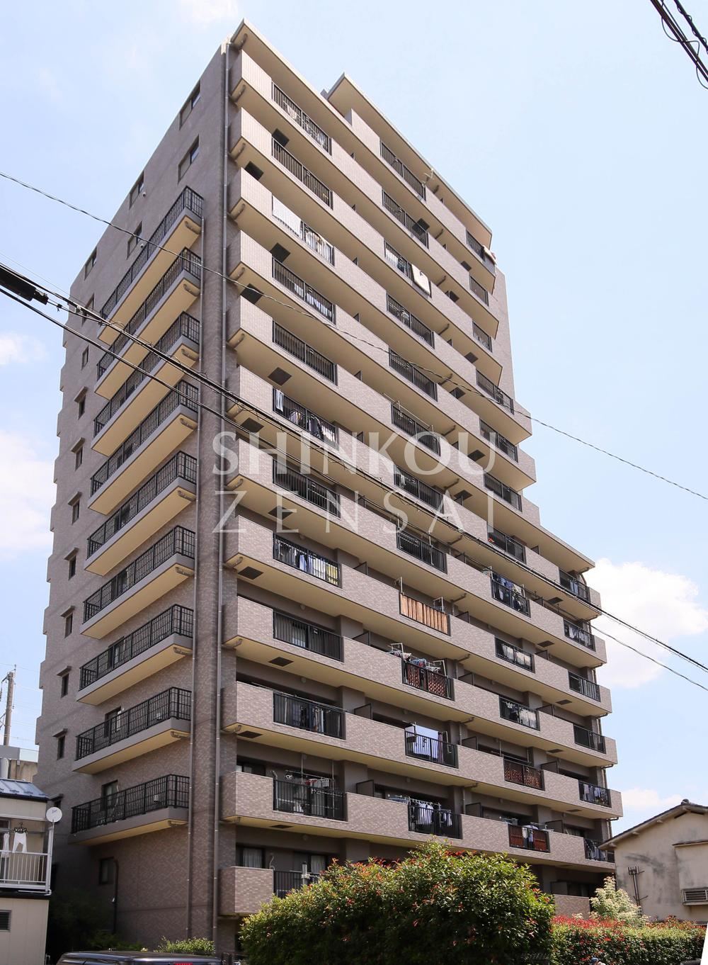 3LDK apartment in Kumagaya, Saitama - Photo 1