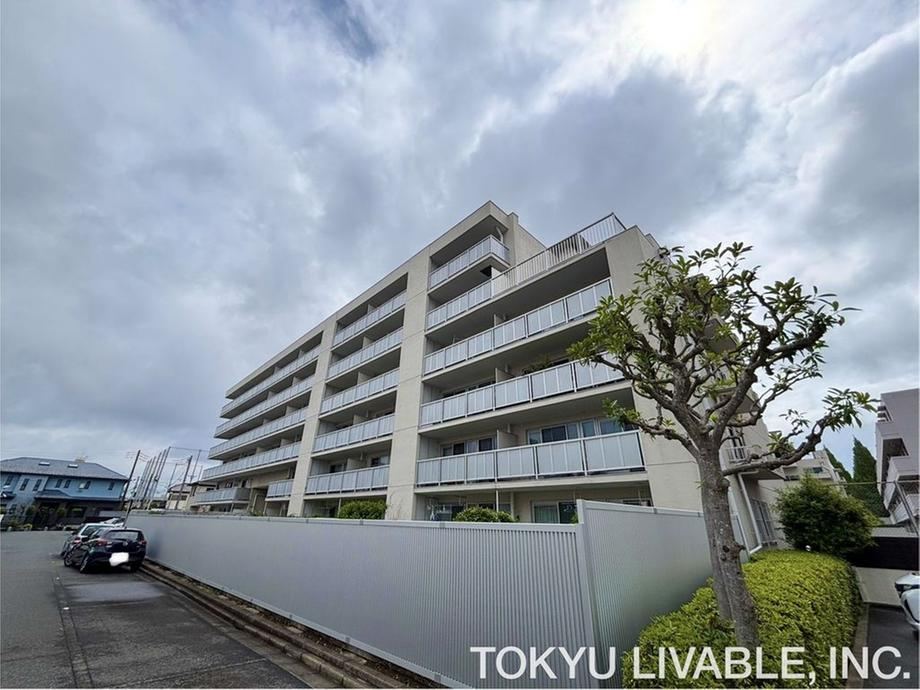 4LDK apartment in Inage Ward, Chiba - Photo 1