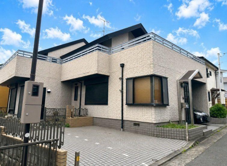6LDK house in Hiratsuka, Kanagawa - Photo 1