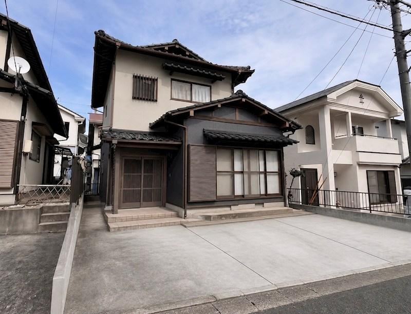 3LDK house in Shimonoseki, Yamaguchi - Photo 1