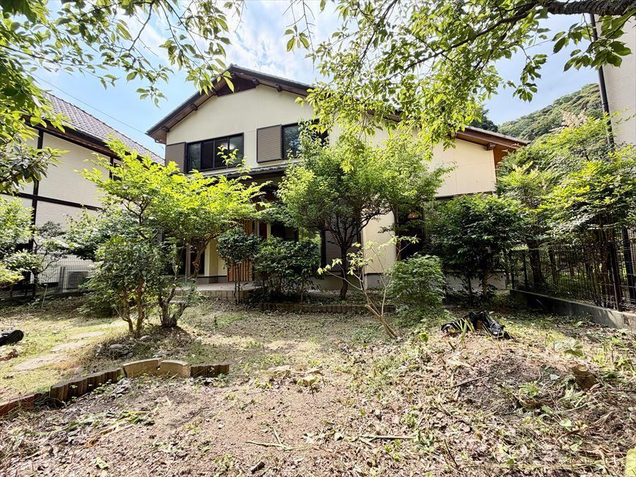 5LDK+S house in Oiso, Naka District, Kanagawa - Photo 1