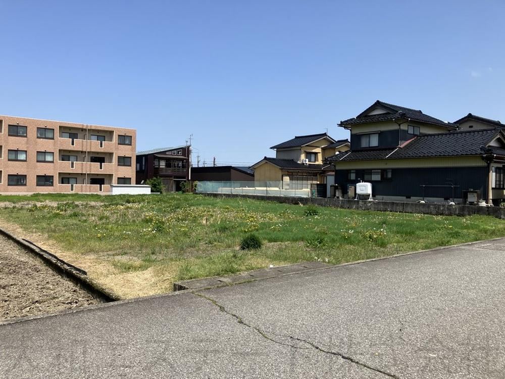 1000 m² land in Toyama, Toyama - Photo 1