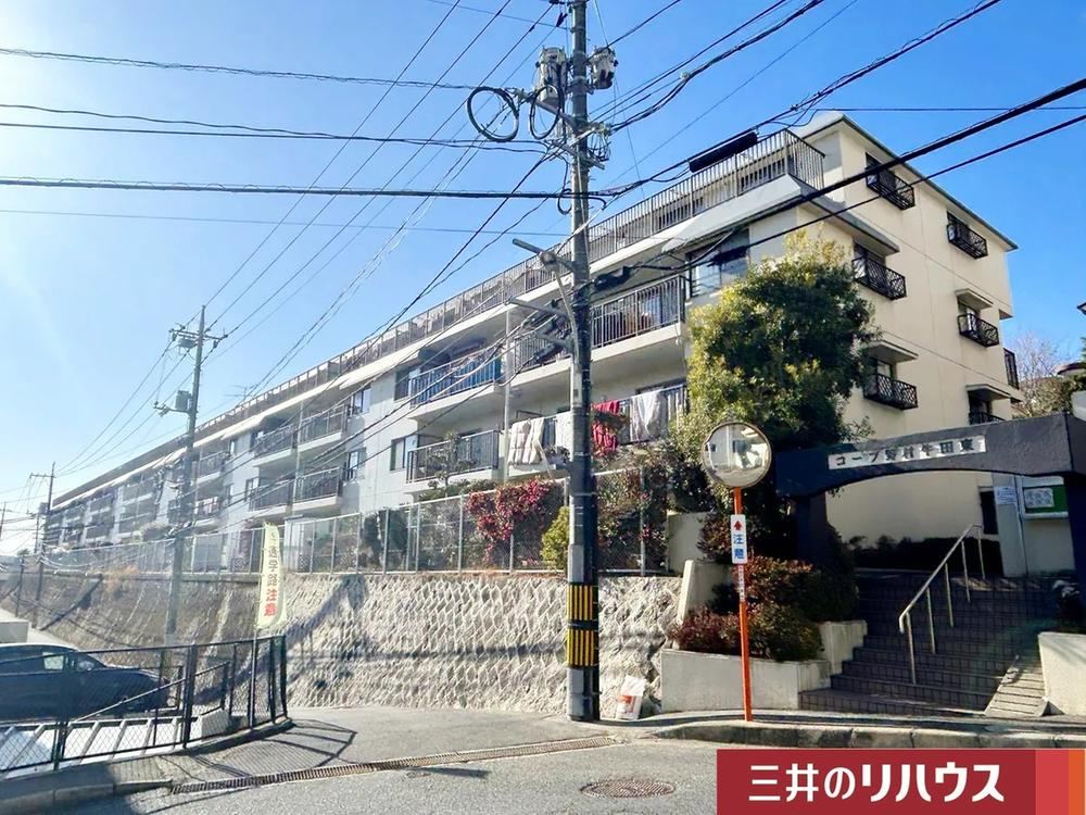 3LDK apartment in Higashi Ward, Hiroshima - Photo 1