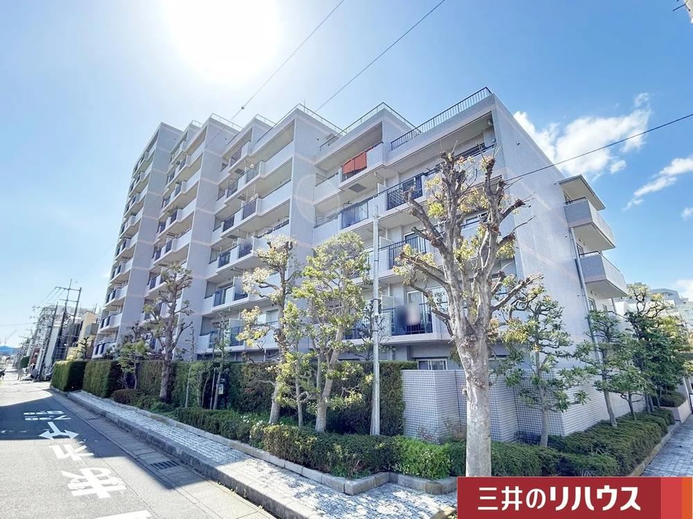 3LDK apartment in Wako, Saitama - Photo 1