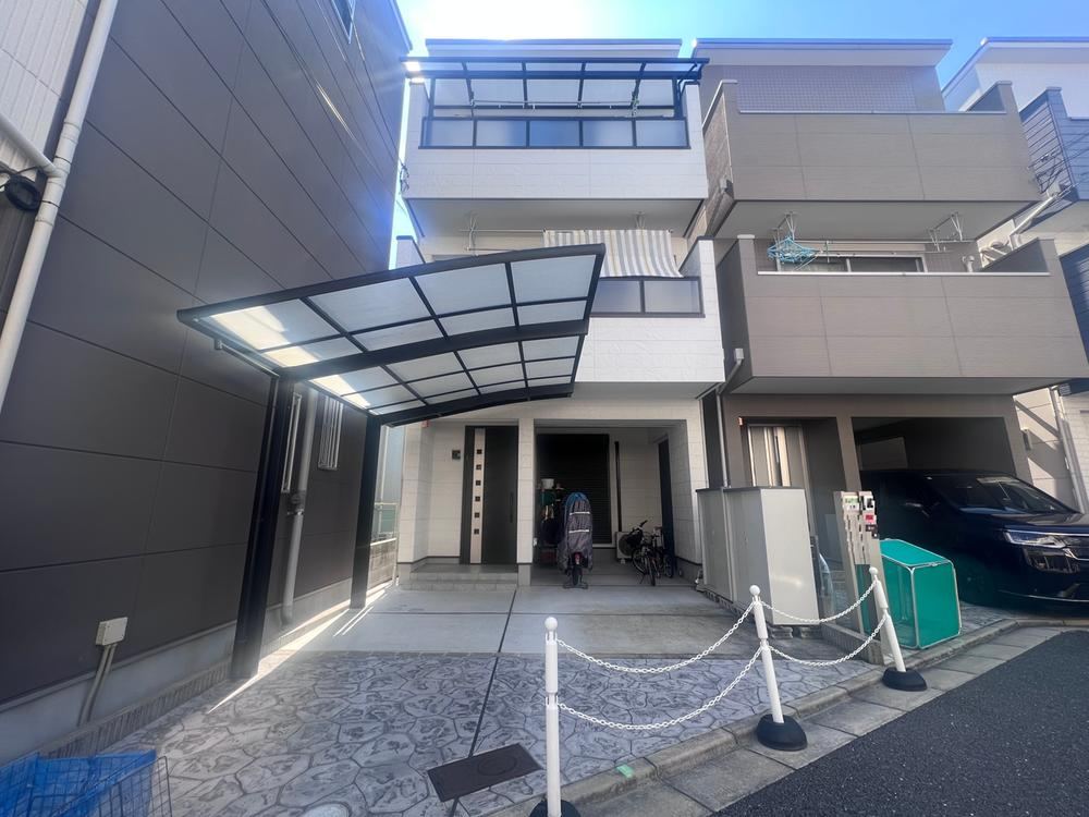 5LDK house in Tsurumi Ward, Osaka - Photo 1