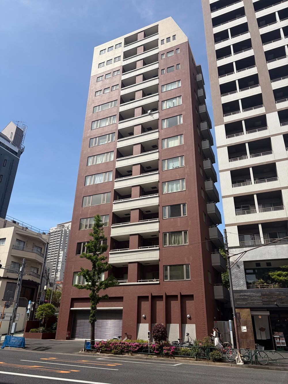 1LDK apartment in Shibuya Ward, Tokyo - Photo 1