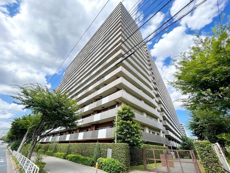 4LDK apartment in Koto Ward, Tokyo - Photo 1