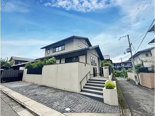 5LDK house in Higashiyama Ward, Kyoto - Photo 1