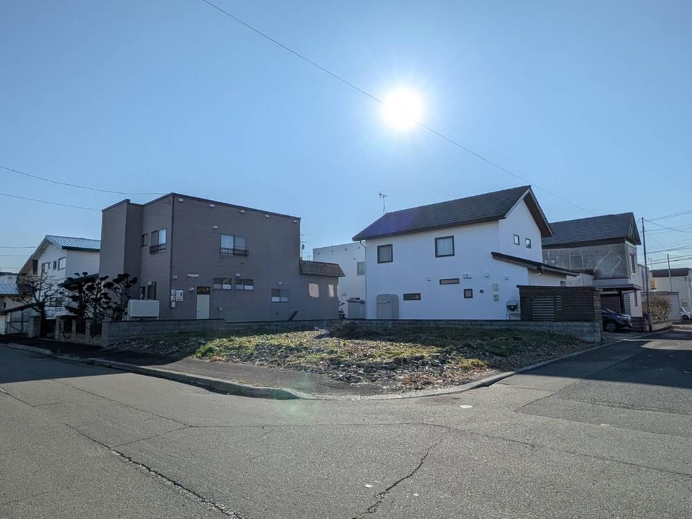 210 m² land in Kita Ward, Sapporo, Hokkaido - Photo 1