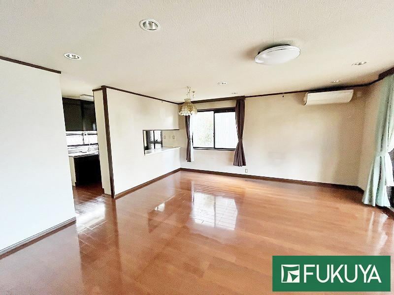 4LDK house in Omihachiman, Shiga - Photo 1
