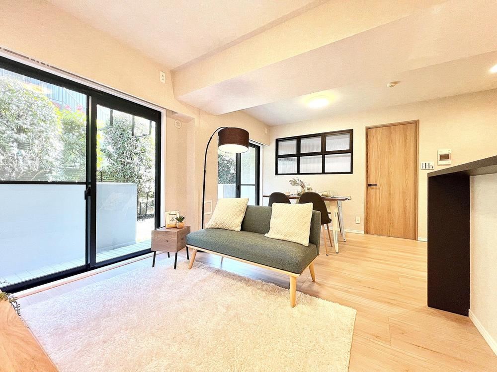 2LDK apartment in Itabashi Ward, Tokyo - Photo 1