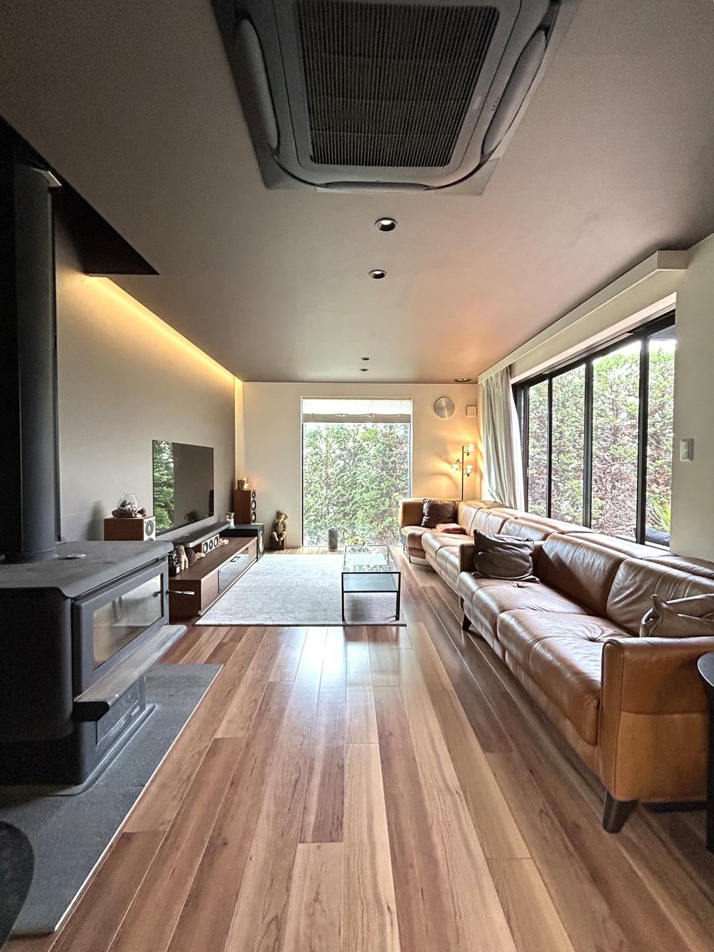 4LDK house in Inage Ward, Chiba - Photo 1