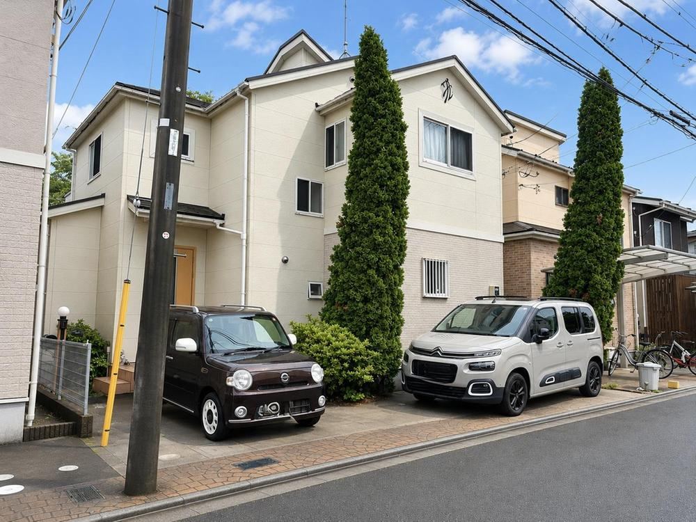 4LDK house in Hino, Tokyo - Photo 1