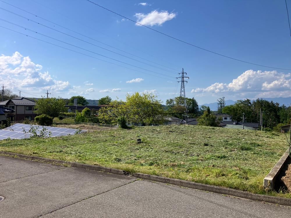 457 m² land in Saku, Nagano - Photo 1