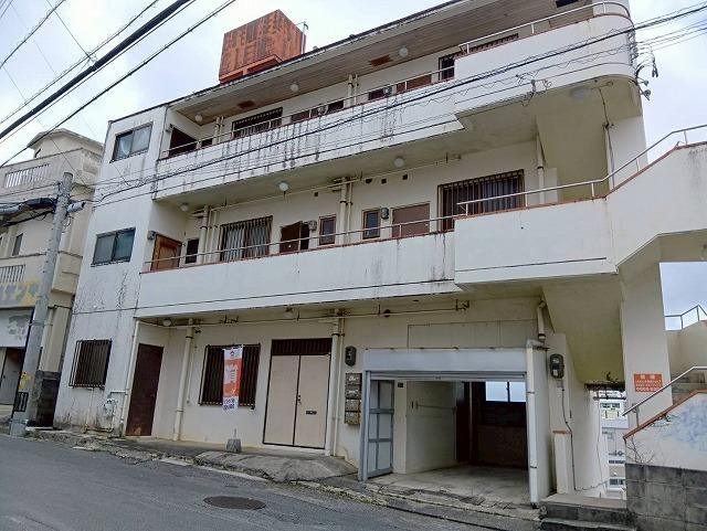 8K house in Naha, Okinawa - Photo 1