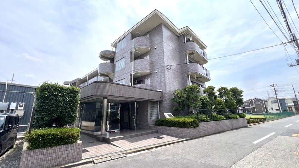 2LDK apartment in Kawaguchi, Saitama - Photo 1
