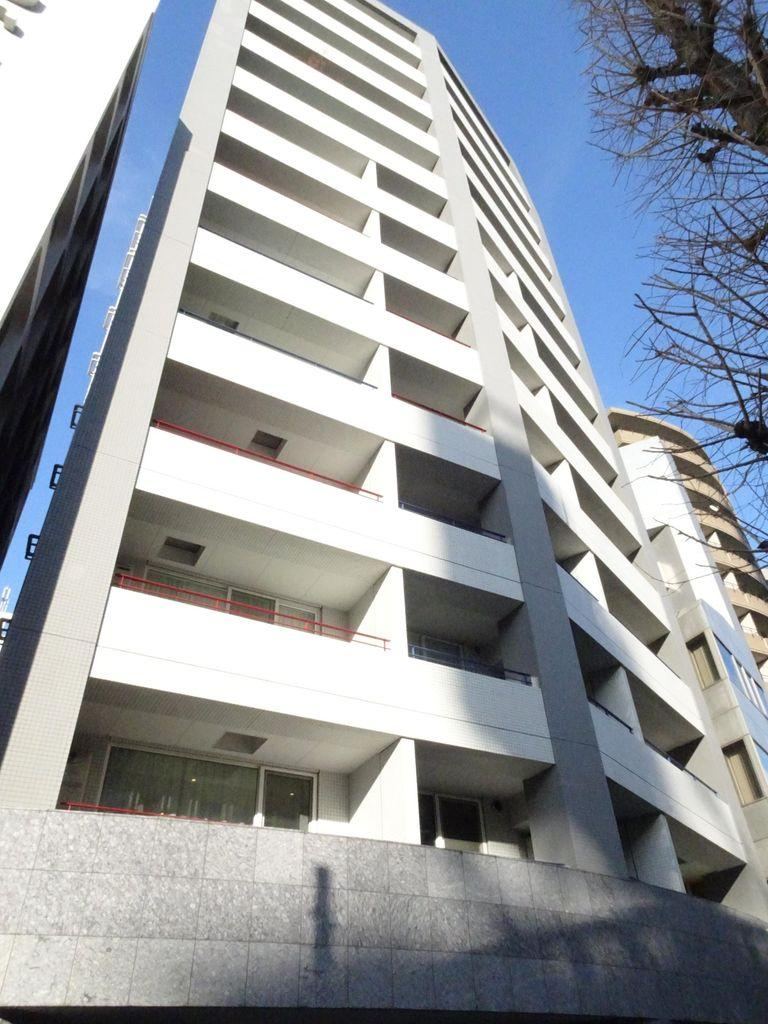 studio apartment in Minato Ward, Tokyo - Photo 1