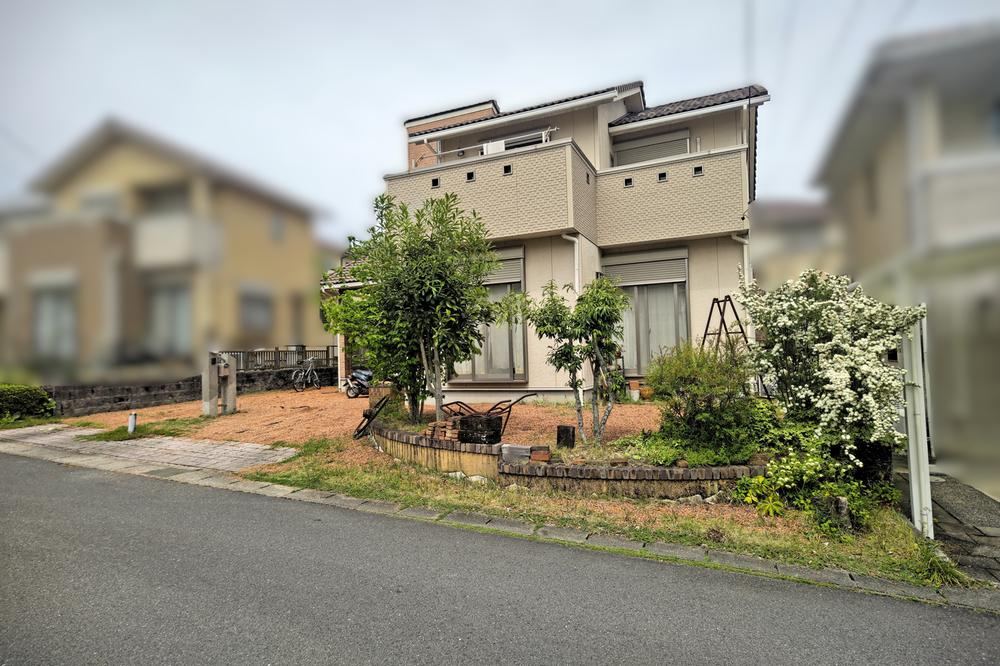4LDK+S house in Kameyama, Mie - Photo 1